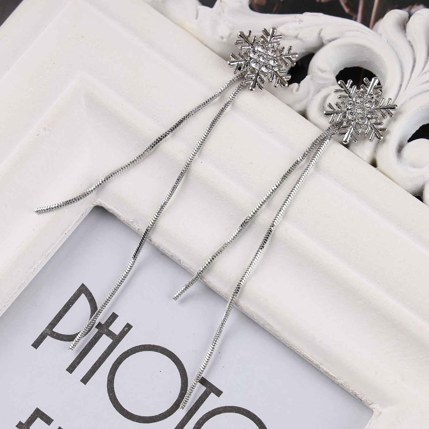 Vintage Crystal Snowflake Chain Earrings Cz Snowflake Stud Earrings Silver Long Chain Tassel Earrings Metal Snake Chain Drop Earrings Jewelry for Women