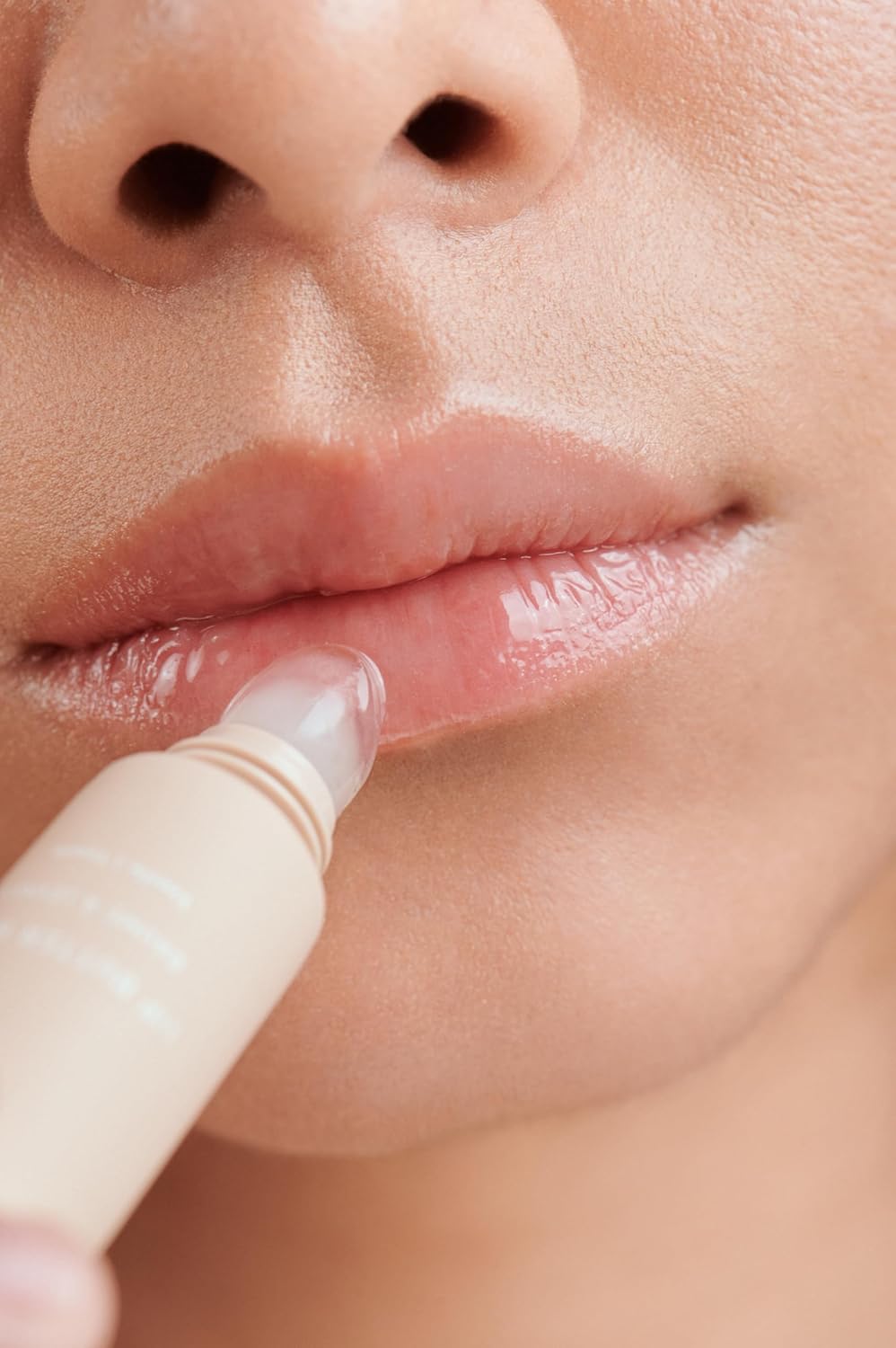 Makari Vanilla Lip Butter Balm, Ultra-Nourishing Moisturizer for Dry, Chapped Lips, Vanilla Flavor, Lightweight Non-Greasy Formula for Daily Hydration, All Skin Types, 0.5 oz