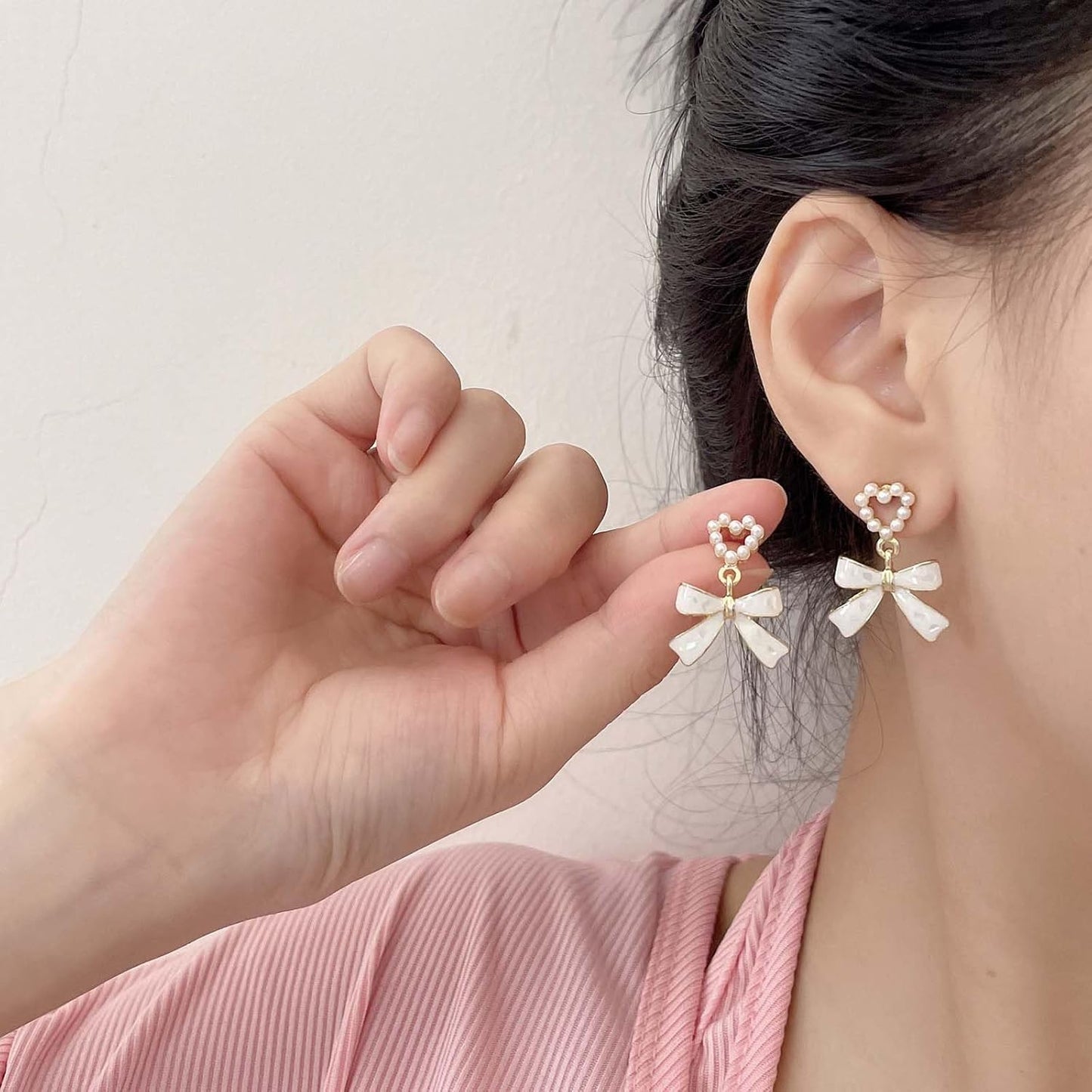 Vintage Pearl Bow Dangle Earrings Pearl Heart Earrings Gold Pearl Bow Stud Earrings Pearl Heart Bridal Earrings Jewelry for Women